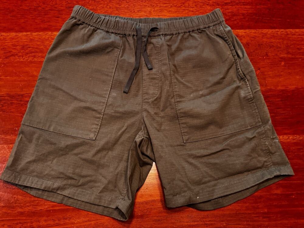NWT Wallace And Barnes Medium Solid Black Shorts Draw String Pockets New